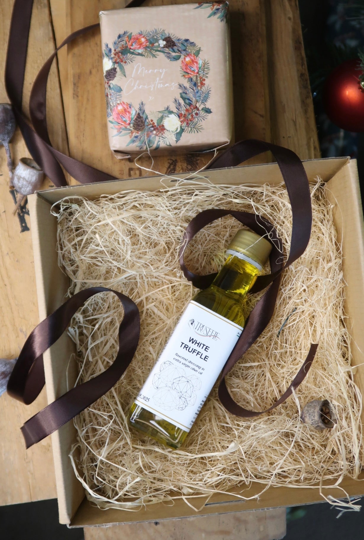 White truffle oil "giftbox"