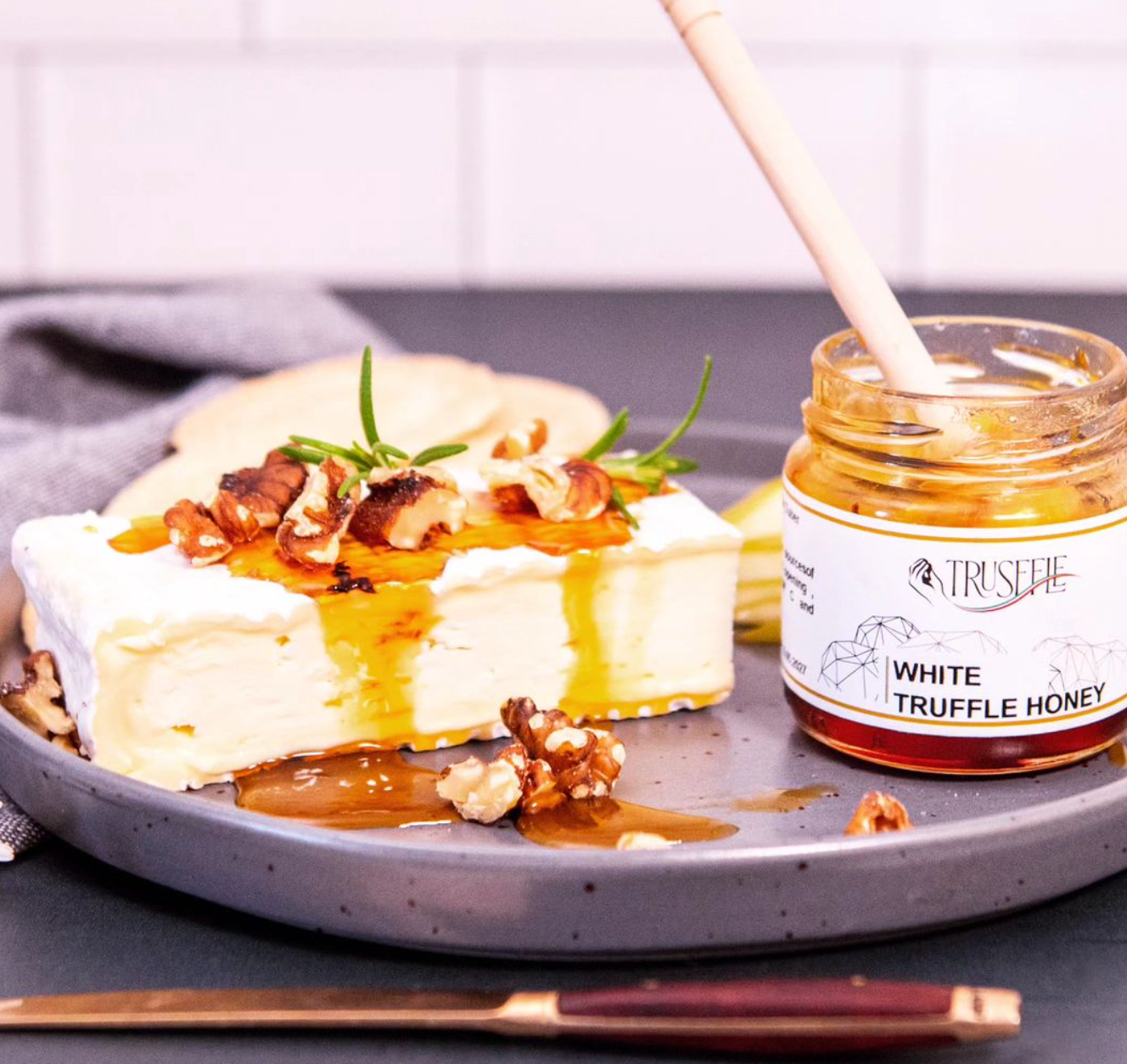 White truffle honey